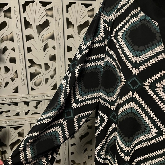 CATO EST.1946 DELIGHTFUL WHITE GREEN & BLACK DIAMOND & STITCHING DESIGN PLUS TOP - Picture 6 of 11